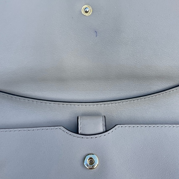 MICHAEL Michael Kors
Medium Carryall Tri-Fold Wallet - Picture 9 of 16